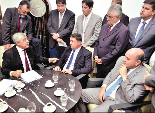 O presidente da Assembleia Legislativa, José Vitti (PSDB), vai incluir na pauta de votação da Casa o projeto de lei que prevê mudanças no serviço cartorário extrajudicial do Estado; matéria foi encaminhada ao Legislativo pelo Poder Judiciário e tramita na Comissão e Constituição e Justiça (CCJ), que deve apreciar nos próximos dias relatório do deputado Helio de Sousa (PSDB); a proposta prevê a reestruturação de 147 serventias; 43 serão desmembradas, 40 serão criadas e três extintas, resultando em 233 unidades extrajudiciais; com isso, o estado contará possivelmente com acréscimo de 86 novos cartórios
