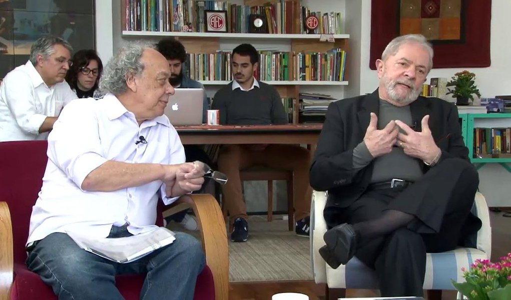 Programa "Papo com Zé Trajano", que vai ao ar de segunda a sexta ao vivo de 18h15 às 19h na TVT e na Rádio Brasil Atual, terá ninguém menos que Luiz Inácio Lula da Silva como comentarista esportivo durante a Copa do Mundo