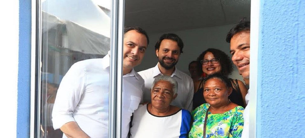 Desde que tomou posse no cargo de ministro das Cidades, no dia 2 de novembro do ano passado, o deputado federal licenciado Alexandre Baldy entregou aproximadamente 10 mil casas para famílias carentes, o que dá 84 unidades habitacionais por dia, em média; outras 10 mil moradias foram contratadas e devem ser concluídas até o fim deste ano; contabilizando números do Brasil inteiro, Baldy entregou cerca de 150 mil novas habitações e contratou mais 165 mil. A média de casas entregues por dia é de 1,2 mil