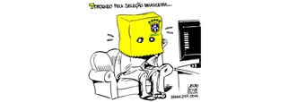Nova charge do cartunista Carlos Latuff mostra o constrangimento do brasileiro em usar a camisa amarela depois que ela virou símbolo dos manifestoches