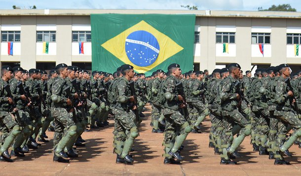 A 8ª Vara Federal Criminal do Rio aceitou a denúncia e o médico general reformado do Exército, Ricardo Agnese Fayad, terá de responder pelos crimes de tortura cometidos na ditadura; ele é acusado de participar de sessões de tortura contra Espedito de Freitas, em 1970; o ex-oficial já perdeu o direito ao exercício profissional ao ter o registro cassado pelo Conselho Regional de Medicina do Rio