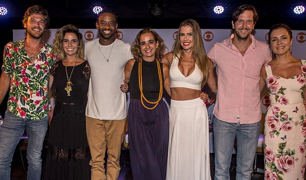 Ministério Público do Trabalho (MPT) do Rio de Janeiro enviou à Rede Globo uma notificação para que a emissora cumpra com a devida representação racial na próxima novela das 21h, Segundo Sol; MPT afirma que o não espelhamento da sociedade nos programas televisivos “gera a perpetuação da exclusão e reafirma estereótipos de limitação de espaços a serem ocupados pela população negra”, ressalta o informativo