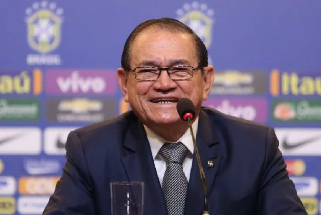 O presidente da CBF, coronel Antônio Carlos Nunes foi o estopim de mais uma violência cometida por brasileiros na Russia; a agressão ocorreu em um restaurante em São Petesburg; Alexandre Nazareno, torcedor brasileiro, foi até a mesa do coronel Nunes e, segundo relatos, proferiu ofensas e se retirou; ato contínuo, um assessor da CBF foi 'tirar satisfação' e a confusão se deu; o assessor quebrou um copo na cabeça do torcedor
