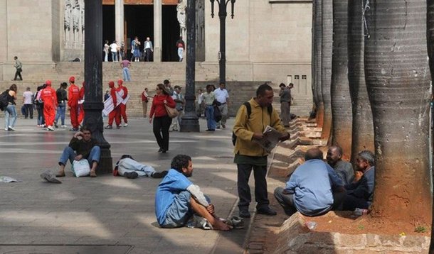 Em artigo na RBA, o professor de Economia da Unicamp Marcio Pochmann mostra que em 2017, por exemplo, a pobreza enquanto medida de distanciamento de um padrão digno de vida, terminou por crescer mais acentuadamente nos segmentos que até pouco tempo pareciam estar protegidos, como brancos, homens, mais escolarizados e adultos