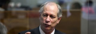 "Ciro Gomes é da direita. Não tenhamos nem um pingo de dúvidas sobre isso. Seu passado o denuncia e seu presente o confirma como um expoente desse campo", diz o colunista Carlos D'Incao; "Quem poderia achar o contrário de alguém que já foi do ARENA (PDS), do PMDB, do PSDB, do PPS, do PROS (partido que hoje declara apoio a Bolsonaro) e que hoje está no PDT que não é nem sombra daquilo que já foi na era brizolista?", questiona