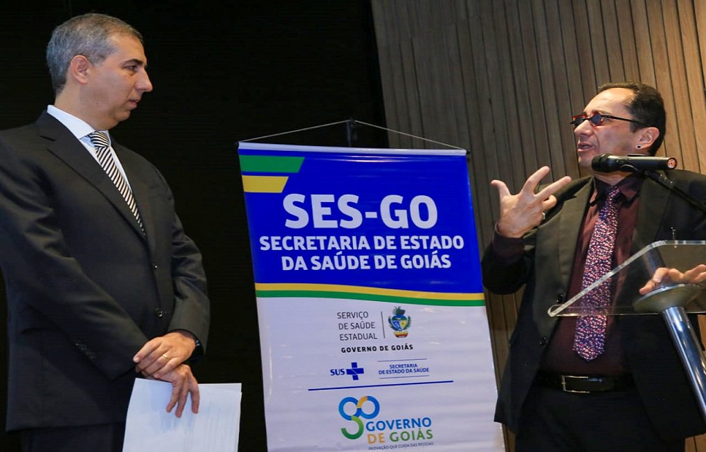 O Centro Estadual de Apoio aos Portadores de Diabetes (CEAPD) começou a ser concebido ainda durante o mandato do ex-governador, Marconi Perillo; vereador Jorge Kajuru lembrou que ele e Marconi superaram divergências políticas "em favor do bem comum" para que o CEAPD se tornasse realidade; "Estive com o ex-governador Marconi acompanhado da vereadora Priscila Tejota. Ele autorizou e hoje tenho a satisfação e a felicidade de ver esse sonho concretizado através do governador José Eliton"; "Este é o dia mais importante da minha vida. O governador José Eliton e o secretário da Saúde, Leonardo Vilela, causaram uma impressão a mim pela palavra e pela agilidade. Estive com o governador recentemente e tudo o que ele combinou, ele cumpriu", reconheceu o vereador