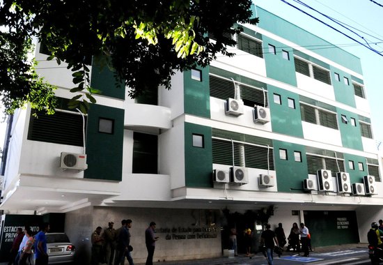 O governador Wellington Dias inaugurou a nova sede da Secretaria de Estado para Inclusão da Pessoa com Deficiência (Seid) e do Conselho Estadual de Defesa dos Direitos da Pessoa com Deficiência (Conede-PI); segundo ele, a mudança faz parte da política de inclusão da pessoa com deficiência: “é uma política do nosso governo que é cuidar das pessoas, principalmente daquelas que mais precisam"