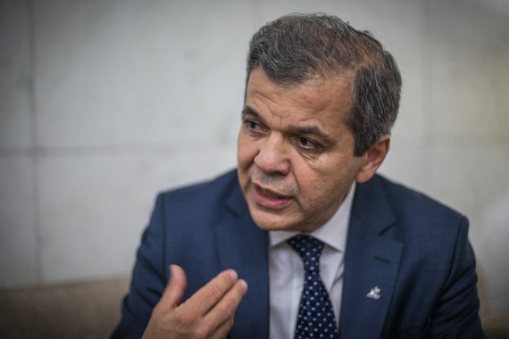 Presidente da Associação Nacional dos Auditores Fiscais, Floriano Sá Neto afirma que “O Brasil permanece desigual através da arrecadação de impostos”; para ele, sem um sistema à altura, elegeremos estelionatários que vão colocar uma realidade que não pode ser sustentável; “A distribuição de renda é o grande representante das disparidades. Ainda não conseguimos superar essa questão, inclusive, estamos debatendo retrocessos”, diz