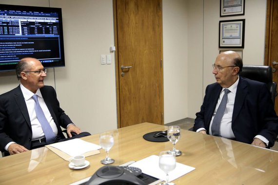 Brasília - Governador de São Paulo, Geraldo Alckmin, durante reunião com o ministro da Fazenda, Henrique Meirelles (Wilson Dias/Agência Brasil)