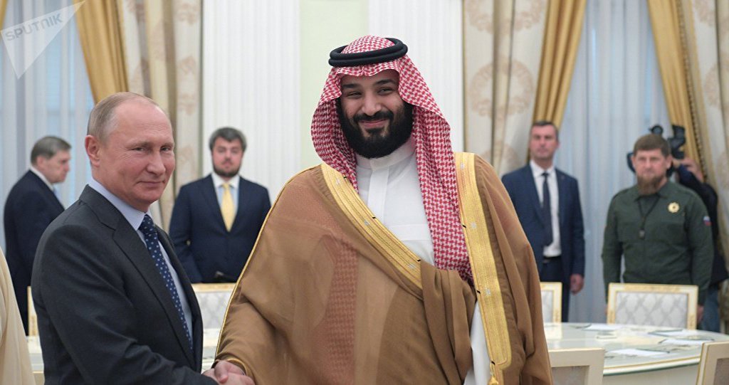 Mesmo que a Arábia Saudita tenha sofrido uma grande derrota na Copa do Mundo na Rússia, Moscou e Riad estão envolvidas em um tipo diferente de "jogo": o desenvolvimento de mecanismos para controlar os mercados globais de petróleo, diz um analista russo; ambos os países assumiram a responsabilidade pela estabilidade deste mercado, enquanto no Brasil o governo Temer entrega a preço da banana áreas do pré-sal para estrangeiros