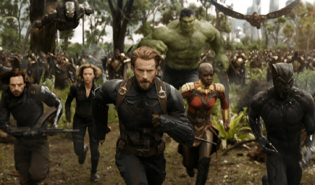 Os "Vingadores" se reuniram com toda força também nas bilheterias deste fim de semana. O filme "Vingadores: Guerra Infinita" tomou de assalto a América do Norte faturando 250 milhões de dólares em 4.474 salas de cinema logo no fim de semana de estreia, quebrando recordes