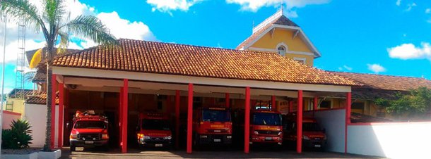Seguindo o planejamento, o governador Fernando Pimentel elevou administrativamente a 3ª Companhia do Corpo de bombeiros de Minas, que fica em Diamantina; iniciativa tem objetivo de melhorar a qualidade e a rapidez no atendimento à população de toda a região do Vale do Jequitinhonha