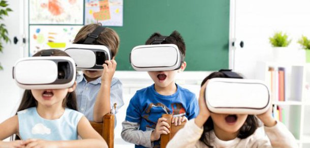 Maior marketplace de educação do mund, a Udemy surgiu para resolver um problema chamado “lacuna de habilidades”, na qual há uma diferença entre as habilidades que os empregadores desejam ou precisam versus a habilidade que a força de trabalho dos colaboradores oferece; tudo isso a partir de uma pesquisa com empresas e pessoas sobre a educação no futuro