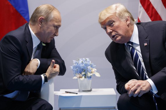 "A política de duplo padrão ultrapassou todos os limites possíveis. Neste momento, o partido [Rússia pró-Putin] Rússia Unida deve declarar responsavelmente que vamos tomar todas as medidas políticas e diplomáticas, e também medidas militares se tal necessidade surgir", disse Vladimir Shamanov nesta terça-feira antes da plenária da Duma; durante a sessão, o militar acrescentou: "Nenhuma ação ilegal será deixada sem resposta"