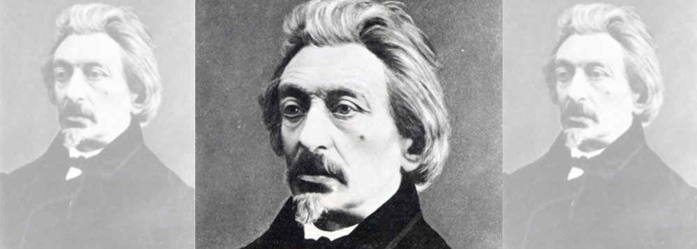 A história do Sionismo Socialista não estaria completa sem mencionar a figura de Moses Hess, um filósofo franco-judeu e um dos fundadores do Sionismo Trabalhista. Influenciou dois dos maiores personagens da história do comunismo e com eles conviveu, Marx e Friedrich Engels com quem acabou entrando em conflito