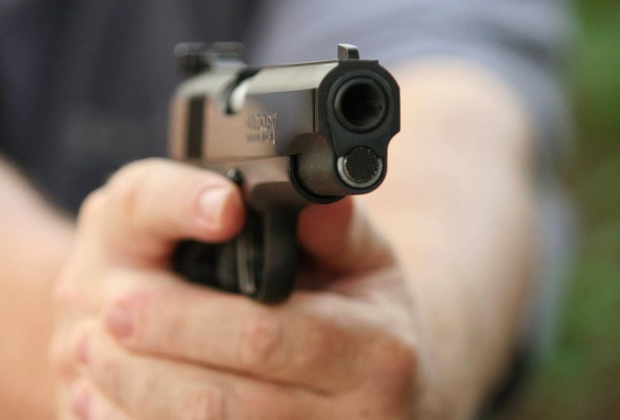 Fica evidente que a desigualdade social contribui para a elevação dos índices críticos dos homicídios ocorridos no Brasil. O confronto entre policiais e criminosos só eleva o número de mortos, de ambos os lados, e há pouca efetividade sobre a redução do crime e da violência