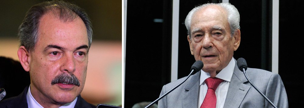 Segundo o ex-ministro Aloizio Mercadante, ex-governador da Bahia Waldir Pires, que era filiado ao PT e faleceu aos 91 anos, "sempre marcou sua trajetória pelo compromisso com valores éticos e princípios republicanos e democráticos sólidos. Grande perda para o Brasil, mas fica o exemplo"