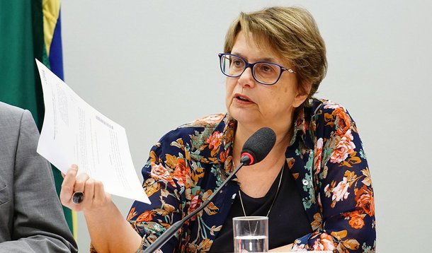 A deputada federal Margarida Salomão (PT/MG) foi eleita por unanimidade presidenta da Comissão de Desenvolvimento Urbano da Câmara (CDU); ela afirmou que os temas prioritários discutidos neste ano pela comissão serão: saneamento, infraestrutura, mobilidade e habitação; para Margarida, “A cidade é o espaço mais relevante da convivência humana no mundo contemporâneo e é também o espaço da luta social”