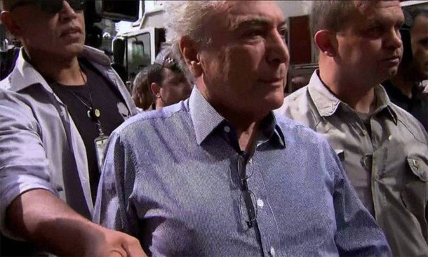 Michel Temer tentou minimizar nesta quarta-feira, 2, a forte hostilidade com que foi recebido na tentativa de visitar os escombros do edifício Wilton Paes de Almeida, no largo do Paissandu; "Eu não me incomodo com isso, o importante era o gesto de autoridade", disse ele; Temer afirmou que já esperava ser alvo de "alguma hostilidade" e que o Brasil precisa "tomar critérios de educação cívica"
