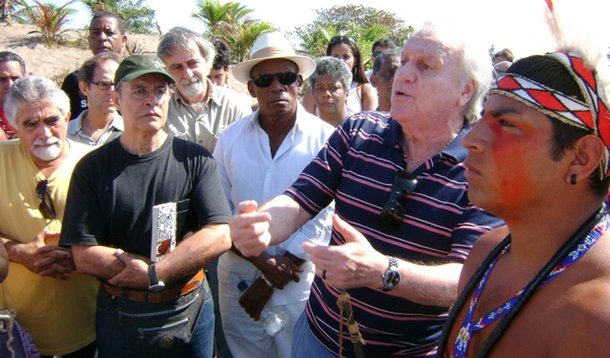 O jurista João Luiz Duboc Pinaud morreu neta segunda-feira (23) aos 87 anos, no Rio; o corpo foi velado na Câmara de Vereadores de Niterói; a cremação estava prevista para as 10h desta terça-feira (24); Pinaud foi advogado, promotor, juiz, escritor e professor universitário; em sua carreira, também foi um grande defensor dos direitos humanos