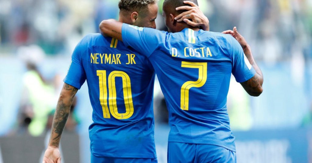 Atacante havia sido destaque do Brasil na partida contra a Costa Rica, dando a assistência para o último dos dois gols marcados contra a Costa Rica. Lesão tira Douglas do jogo contra a Sérvia e não há garantia de que ele tenha condições de jogo até o final da Copa.