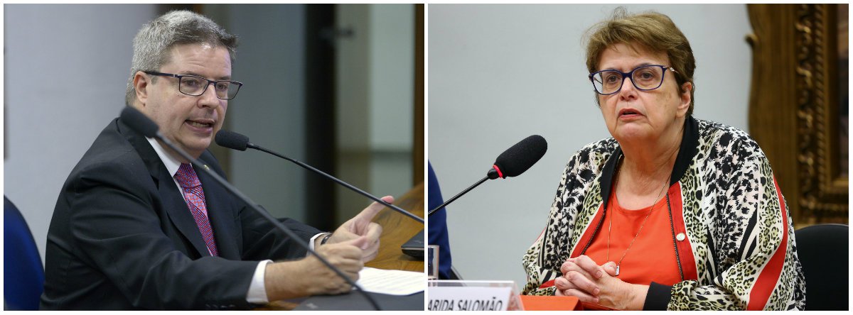 Deputada federal Margarida Salomão (PT-MG) comentou sobre o cenário eleitoral em Minas; “Se Anastasia entrar no pleito, poderemos colocar as contas no ombro de quem merece, de quem entregou o estado em situação de falência, com ostentação”, afirmou ela citando a Cidade Administrativa; “A candidatura de Anastasia dá mais força à candidatura do Pimentel. Ainda mais vindo com um cadáver pendurado no pescoço, que ele não poderá esconder”, destacou em referência ao senador Aécio Neves (PSDB-MG)