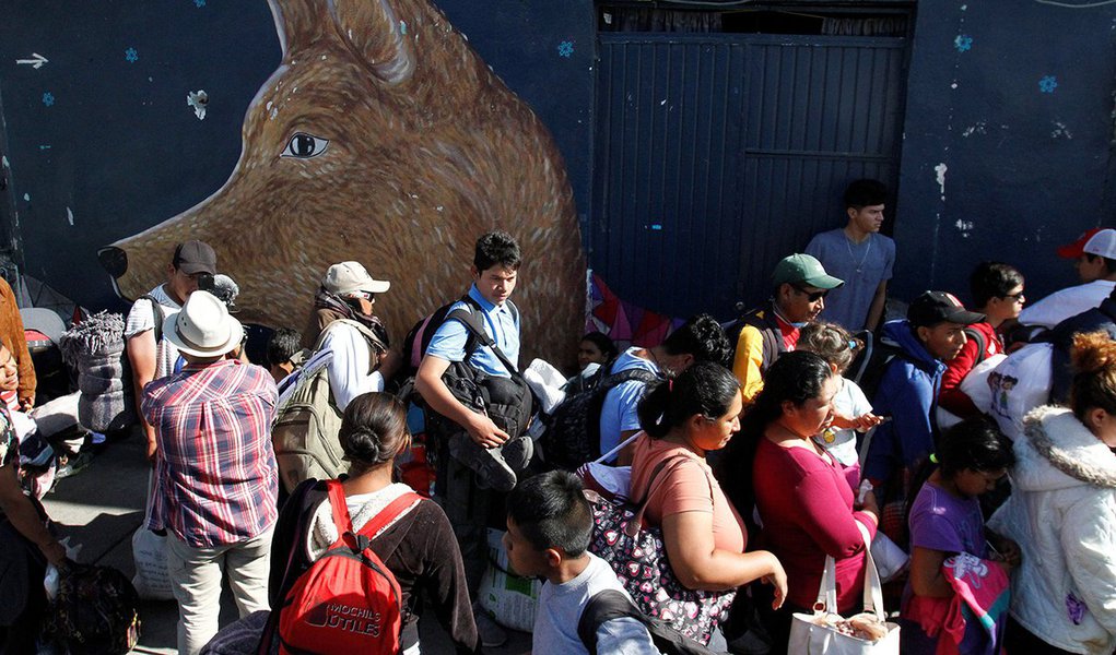 Migrantes da América Central que viajam em caravana para os EUA 24/04/2018 REUTERS/Jorge Duene