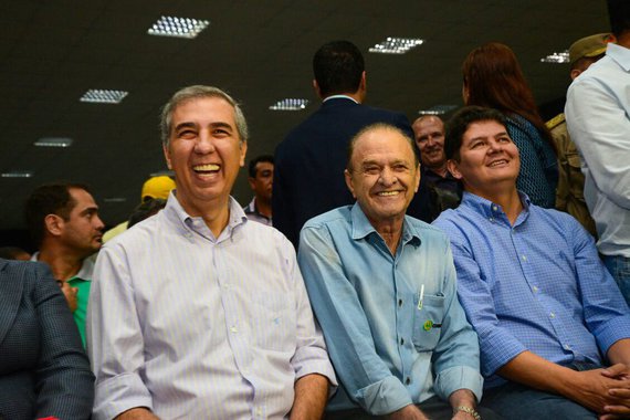 O governador José Eliton (PSDB) fará na nova TBC sua primeira grande entrevista após assumir o comando do Palácio das Esmeraldas; tucano, que recebeu a faixa de governador de Marconi Perillo no sábado, 7, é o protagonista do Roda de Entrevista Especial desta terça-feira, 10, com transmissão ao vivo, a partir de 20h; com apresentação de Enzo de Lisita, José Eliton será entrevistado pelos jornalistas Marcelo Heleno e Cid Ramos; o âncora do Roda de Entrevista também apresentará ao governador as perguntas de internautas e telespectadores