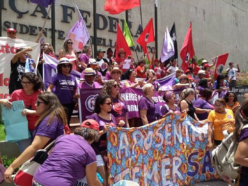 A mudança na legislação em vigor nas eleições de 2018, ao assegurar 30% do fundo eleitoral para as candidaturas das mulheres, pode tornar um pouco menos desigual a disputa do voto entre homens e mulheres, diminuir as chamadas candidaturas "laranja" e colocar na agenda eleitoral a discussão do feminismo, pelas candidatas do partidos de esquerda, que veem nesse debate uma forma de enfrentar a onda conservadora que se abateu sobre o Brasil, com o golpe de 2016
