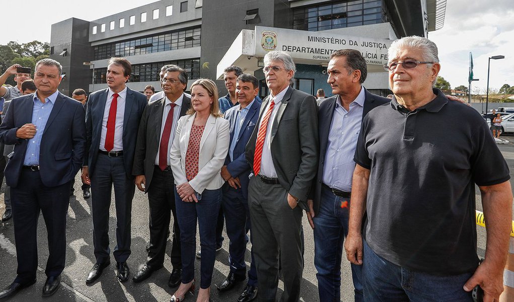 Hoje e amanhã, as bancadas do PT, PSOL, PCdoB, PDT e PSB na Câmara dos Deputados farão obstrução “geral e irrestrita” em protesto contra a afronta a governadores barrados na visita a Lula