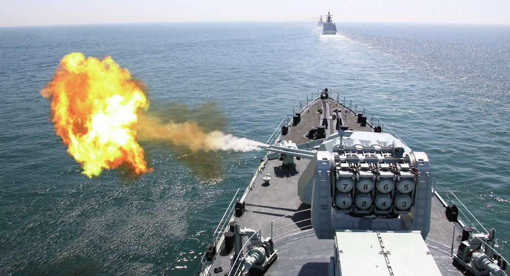 Quase 50 navios e submarinos, mais de 70 caças e 10 mil marinheiros foram postos em alerta pelo líder chinês no mar do Sul da China em preparação a manobras em grande escala no mar do Sul da China; ultimamente, os Estados Unidos têm agravado a situação em torno de Taiwan e o Ministério da Defesa chinês qualificou esta lei de interferência na política interna da China e uma ameaça ao desenvolvimento das relações entre as Forças Armadas dos dois países