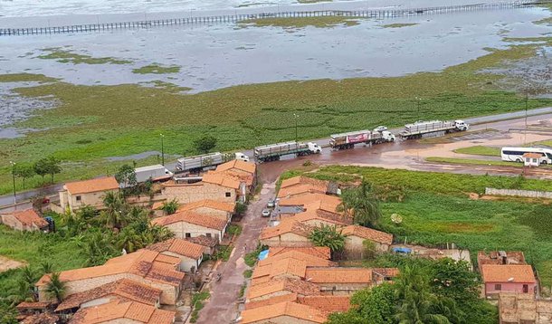 Depois de usar aliados para impedir a passagem da estrutura da ponte Central-Bequimão por uma dos municípios que receberá o benefício, a ideia dos aliados dos Sarney é impedir as obras; o MDB apresentou uma representação para impedir a veiculação da notícia ção por considerar propaganda eleitoral antecipada
