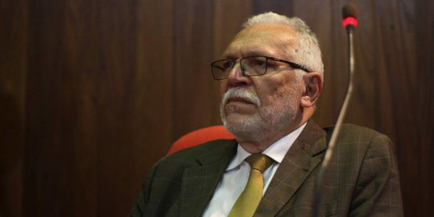 O ex-deputado federal Antonio José Medeiros diz que o Brasil vive uma crise muito grave, que é ampla, profunda e prolongada; para ele, é preciso superar dois obstáculos: o preconceito e o ódio; o ex-deputado afirma que o ódio a Lula não é espontâneo e sim fabricado e que para os outros políticos existe o limite da raiva e para o Lula esse limite é ultrapassado