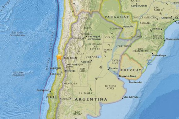 Um terremoto de magnitude 5,3 sacudiu as regiões de Coquimbo e Atacama, no norte do Chile, sem causar vítimas e danos consideráveis, segundo as autoridades do país; o seu epicentro foi situado a 5,3 quilômetros a sudeste de Ovalle e a cerca de 400 de Santiago, na região de Coquimbo, com seu hipocentro a 56,5 quilômetros de profundidade, informou o Centro Sismológico Nacional, da Universidade do Chile