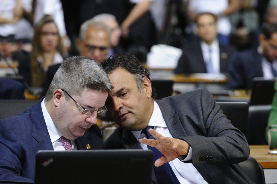 As gravações da JBS levaram o Brasil a descobrir perplexo que um grupo criminoso – que tem Aécio Neves como sua personalidade pública mais conhecida – quase chegou à presidência república via eleições democráticas; núcleo do grupo aecista era uma verdadeira tropa de choque e um de seus dois chefes mais importantes e principal mentor intelectual é o senador Antonio Anastasia, atual candidato a governador de Minas Gerais; veja como o grupo comandado por Aécio e Anastasia quase conquistou o Brasil, a partir de Minas Gerais
