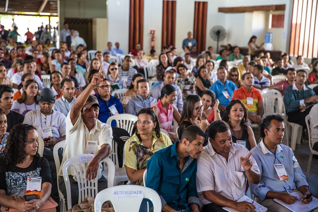 O modelo de “ouvir para governar”, implementado pelo Governo de Minas Gerais por meio dos Fóruns Regionais, está entre os finalistas do Prêmio das Nações Unidas para o Serviço Público (UNPSA); disputa ocorre com administrações municipais, estaduais e federais de 33 países da América Latina e Caribe no quesito do desenvolvimento de políticas públicas inovadoras, especialmente para atender a quem mais precisa