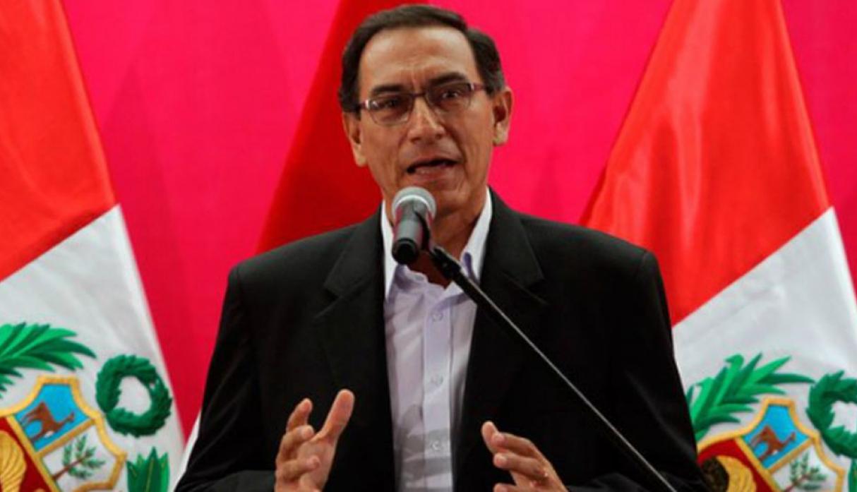 O primeiro vice-presidente do Peru, Martín Vizcarra, atual embaixador do seu país no Canadá, é esperado nas próximas horas em Lima para que assuma a Presidência, após a renúncia de Pedro Pablo Kuczynski ao cargo hoje (21); no entanto, enquanto a renúncia de Kuczynski não for aceita pelo Congresso, o presidente segue no poder, à espera que o Legislativo oficialize a mudança governamental