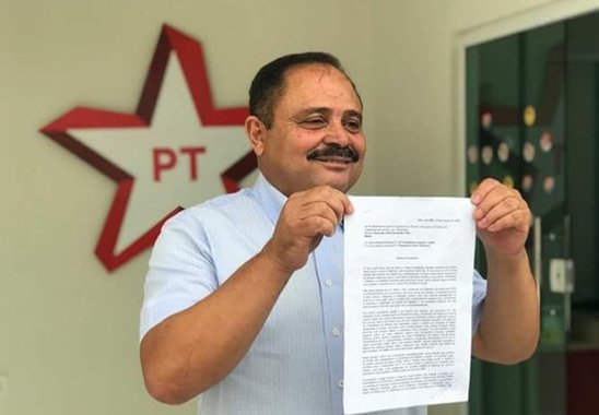 Deputado federal Waldir Maranhão, que disputará uma vaga no Senado, disse que pediu filiação aos quadros do PT-MA "para ajudar o partido, em primeiro lugar, no projeto nacional de fazer o Brasil voltar a crescer com justiça social, e depois a contribuir para o crescimento do PT no nosso estado e colocá-lo na condição que merece, qual seja, a de protagonista no processo político e eleitoral de 2018 e preparando nosso partido e militância para as lutas que virão"