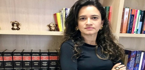 Aprovada no Senado em outubro e sancionada por Michel Temer em novembro do ano passado, a Lei 13.509/2017 cria novas regras para a adoção no Brasil; om mudanças significativas nos prazos do processo para adoção, a nova legislação expõe, segundo a presidente da Comissão dos Direitos da Criança e do Adolescente da OAB-Goiás, Bárbara Cruvinel, "o problema estrutural do Poder Judiciário brasileiro"; ela alerta para o encurtamento do prazo, mas diz que a OAB pode auxiliar o Judiciário neste novo processo