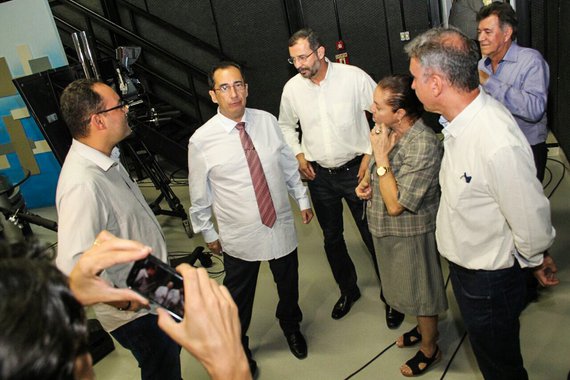 Em visita à nova TV Brasil Central, o vereador Jorge Kajuru (PRP) anunciou em 1ª mão, em boletim que foi ao ar na tarde desta segunda-feira, ao vivo, que fechou parceria com o vice-governador José Eliton (PSDB) para abrir o Centro Diabético em Goiânia; e o vereador deu outra grande notícia: a parceria permitirá aumentar a capacidade de atendimento inicialmente prevista e suprir a demanda por tratamento médico do Estado inteiro