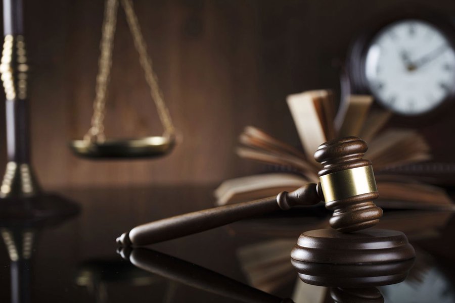 A seccional da Ordem dos Advogados do Brasil no Distrito Federal criticou nesta sexta-feira 2, em nota, a paralisação que os juízes federais farão no dia 15 de março para pedir reajuste dos salários dos membros da carreira e tentar manter o auxílio-moradia; para a entidade, a greve não tem "amparo" constitucional e vai causar "sérios transtornos" aos jurisdicionados