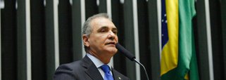 De acordo com o deputado federal Nelson Pelegrino (PT-BA), o governador de São Paulo, Geraldo Alckmin (PSDB), sinalizou a continuidade da agenda entreguista do golpe perpetrado por Michel Temer em 2016; "Destruíram a imagem da Petrobras para justiçar a sua privatização; é a mais vergonhosa entrega do patrimônio público nacional a interesses estrangeiros e privados na Bacia das Almas", denunciou o parlamentar