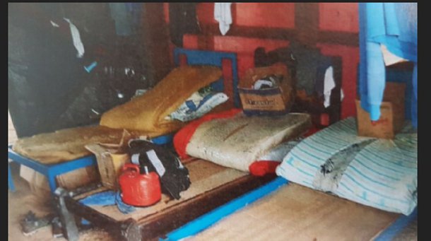 Auditores-fiscais do Trabalho resgataram, entre os dias 29 de janeiro e 3 de fevereiro, 15 trabalhadores que estavam em condição análoga à escravidão num conjunto de fazendas no município de São Miguel do Araguaia (GO), a cerca 500 km de Goiânia; a situação se configurou pelas condições extremamente precárias de alojamento, somadas a outras irregularidades, como o não fornecimento de equipamentos de trabalho, a inexistência de registro dos empregados e não pagamento de direitos trabalhistas, de acordo com o que constataram os fiscais; estabelecimento alvo da operação é uma grande propriedade rural, formada por três fazendas contíguas, com cerca de 17 mil hectares e 12 mil cabeças de gado, pertencente a um empresário paulista