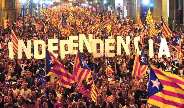 Os dois principais partidos independentistas catalães - JxCat e ERC - mostraram divergências sobre quem pode ser o candidato a presidente da região; embora a vitória tenha sido do Ciudadanos, força defensora da unidade da Espanha, com 37 cadeiras, os separatistas controlarão o Parlamento autônomo graças aos 33 parlamentares do JxCat e 32 de ERC, completados com os quatro de outro partido independentista, o CUP