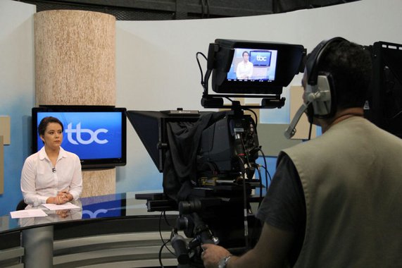 Por determinação do governador Marconi Perillo, interatividade, prioridade para a notícia, prestação de serviços e participação popular passam a ser a marca da programação e do jornalismo dos veículos da Agência Brasil Central (ABC) sob o comando do jornalista João Bosco Bittencourt; o presidente da agência apresentou nesta terça-feira à equipe a proposta de gestão, a Nova ABC; as novas grades para a Televisão Brasil Central (TBC) e a Rádio Brasil Central (RBC) têm foco em novos produtos, com a produção de três novos jornalísticos nos veículos – um programa de notícias matutino, outro nos moldes do Cidade Alerta para o final da tarde e um telejornal interativo e debates à noite
