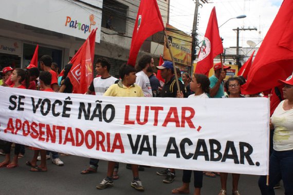 Sindicalistas voltam hoje às ruas para lutar contra a reforma da previdência. De hoje até sábado, estão marcadas seis atividades em diferentes pontos de Fortaleza. Segunda-feira (19) será o Dia Nacional de Luta, organizado em todo o Brasil, pela centrais sindicais e movimentos sociais