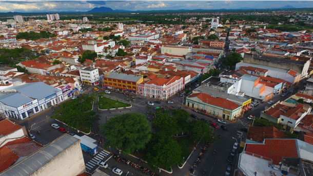 O início dos trabalhos relacionados à elaboração do Plano de Desenvolvimento Urbano Integrado (PDUI) da Região Metropolitana de Sobral (RMS) está marcado para eta quarta-feira (28). O Plano consiste em disponibilizar uma agenda de desenvolvimento da metrópole para os próximos 10 anos, contemplando desenvolvimento urbano, mobilidade e transporte, desenvolvimento econômico, gestão ambiental, turismo, dentre outras áreas
