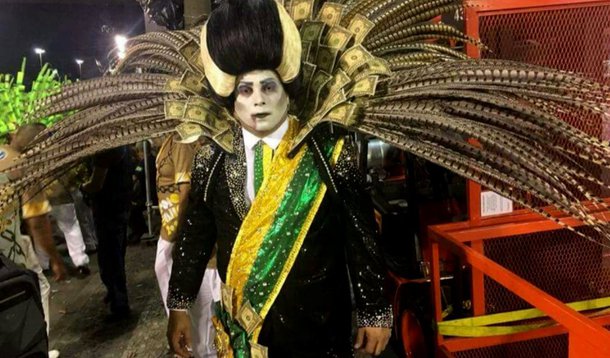 A escola pode até não vencer o disputado carnaval carioca, mas já causou frisson e constrangimento. Como registrou o crítico de televisão Maurício Stycer, do UOL, a Tuiuti deixou na defensiva os apresentadores da Globo – a principal protagonista do golpe dos corruptos que depôs Dilma Rousseff e alçou ao poder a quadrilha de Michel Temer