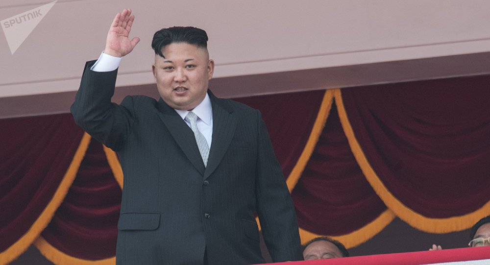 Carta do líder norte-coreano foi entregue ao homólogo sul-coreano pela irmã de Kim Jong-un, que se encontra na Coreia do Sul a propósito dos Jogos Olímpicos; o presidente sul-coreano, Moon Jae-in, de acordo com a Yonhap, respondeu que está pronto para visitar o país vizinho, se forem "criadas condições"; "Façamos por o conseguir, criando as condições necessárias no futuro", disse o presidente, citado pelo comunicado da presidência