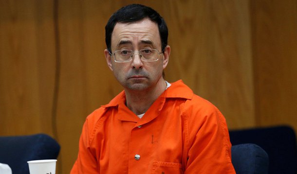 O ex-médico da equipe de ginástica dos Estados Unidos Larry Nassar foi condenado a uma pena adicional de 40 a 125 anos de prisão em um tribunal do Michigan nesta segunda-feira, por abusar sexualmente de jovens ginastas, após uma sentença anterior de até 175 anos de prisão imposta no último mês